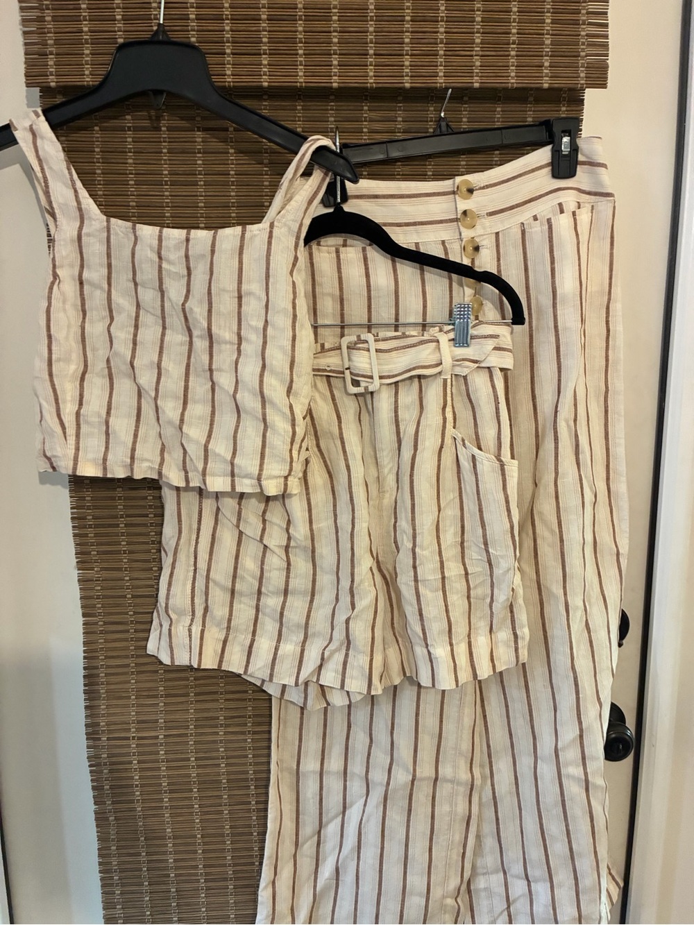 NWOT Lou and Grey size small/6 Linen Blend Tank, Shorts & Pants Set